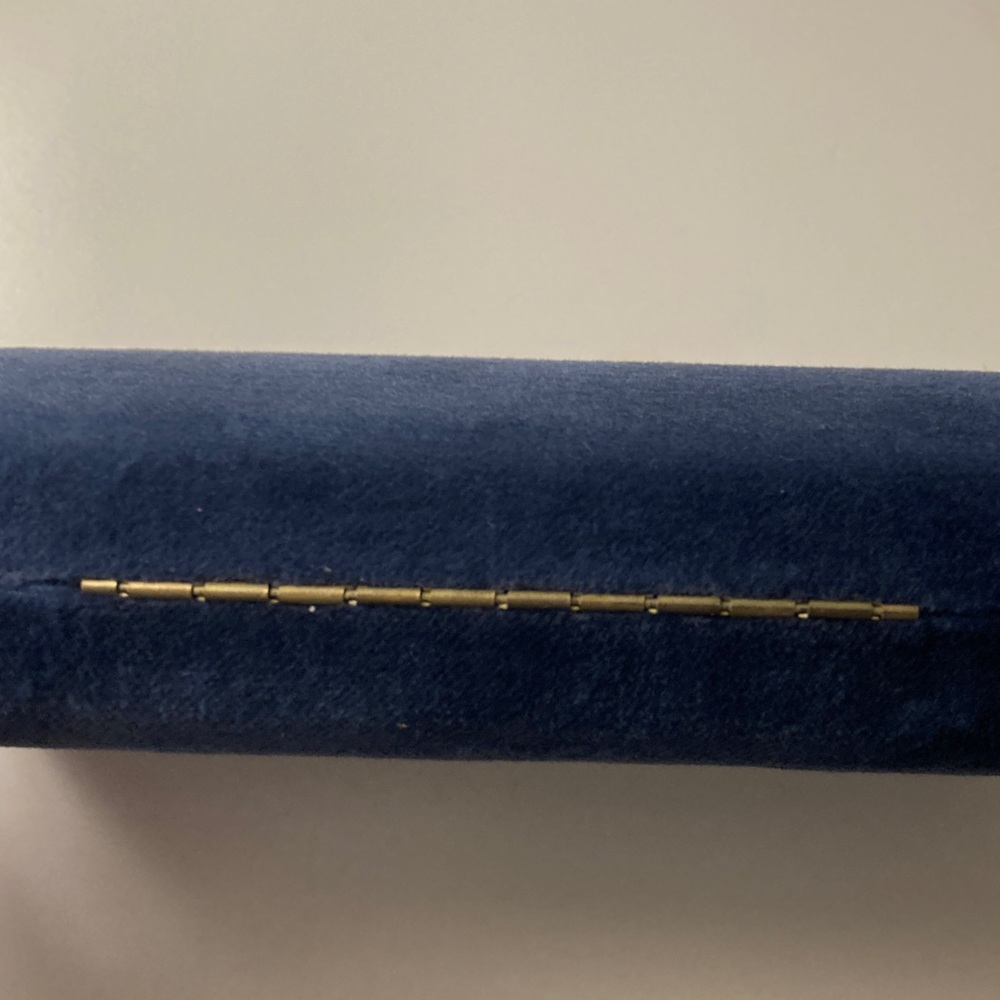 Gucci Velvet Glasses Case in Red and Blue - Picture 6 of 7
